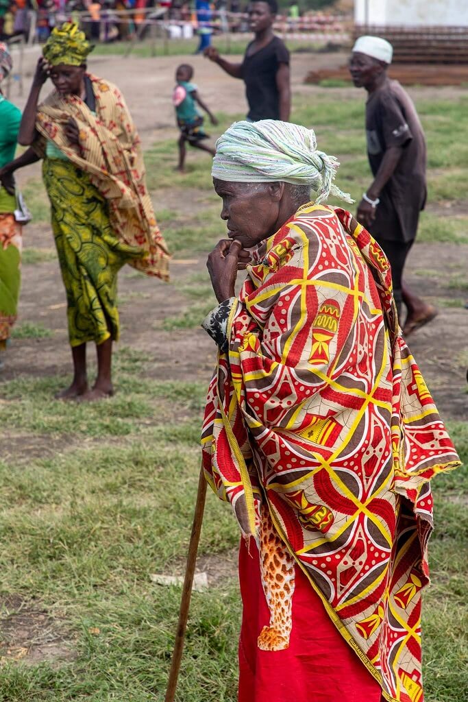 Elderly people arriving